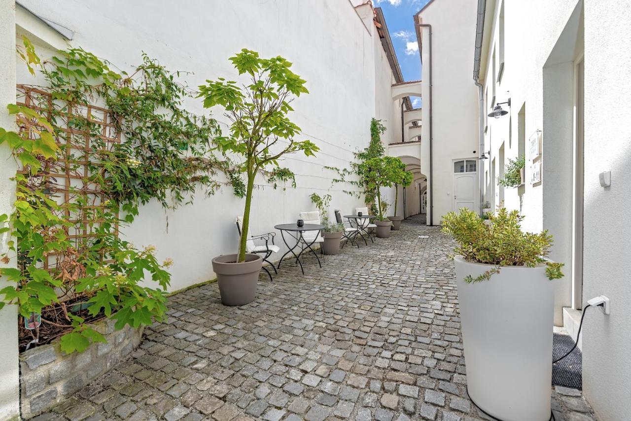 Tgm Hotel Residence Znojmo Buitenkant foto